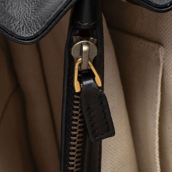 Gucci Calfskin Cat Lock Medium Top Handle - Picture 10 of 16